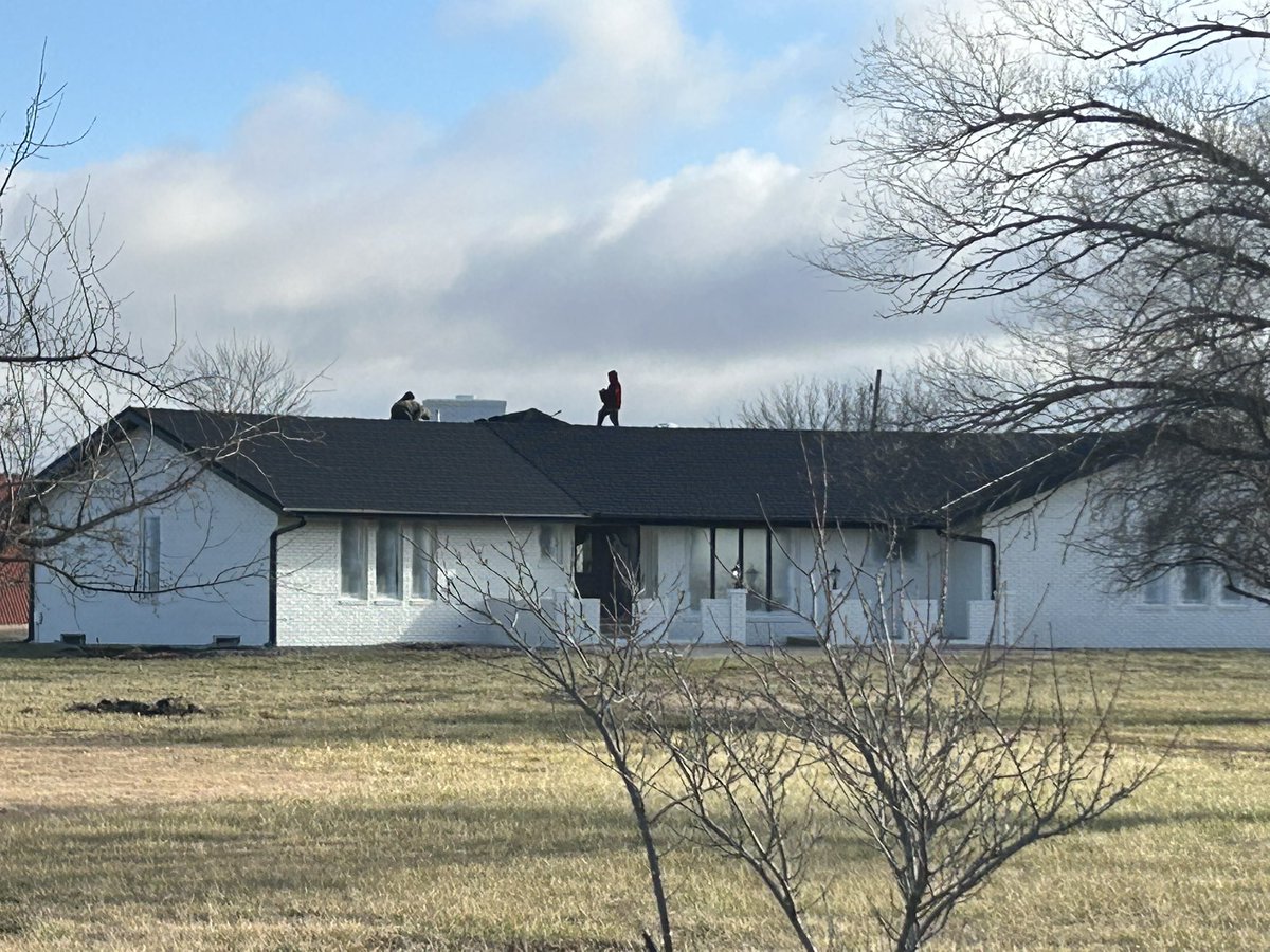 grroofs's tweet photo. Another Tilcor CF Shingle installed in Leroy KS. This stone-coated steel system delivers durability, curb, appeal, and long-term protection. Great work by the GR Roofing crew.
#grroofing #tilcor #cfshingle #stonecoatedsteel https://t.co/aNOcXjz9ok