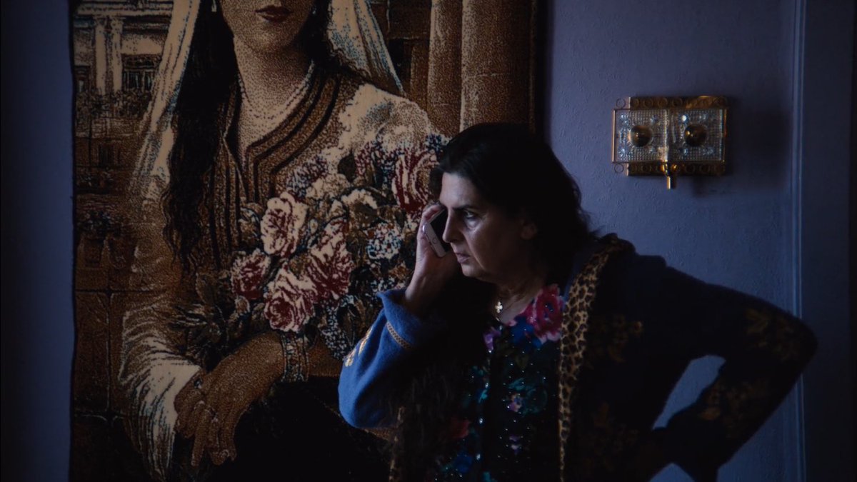 pas les mots devant copenhagen cowboy de nwr anomalie chez netflix sur les superstitions et le proxenetisme qui a l’air d’un spin off de twin peaks the return avec des porcs hybrides des sorcières des meurtres en bleu et mauve et ce n’est que le premier épisode