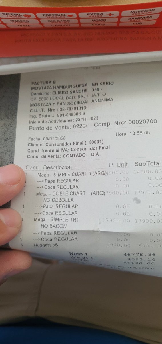 jmrincon81's tweet photo. @Mostaza_ok una cagada como te sirven tu hamburguesa en Río Cuarto. Encima reclamas y no te dan bola https://t.co/mQ0MGvISa4