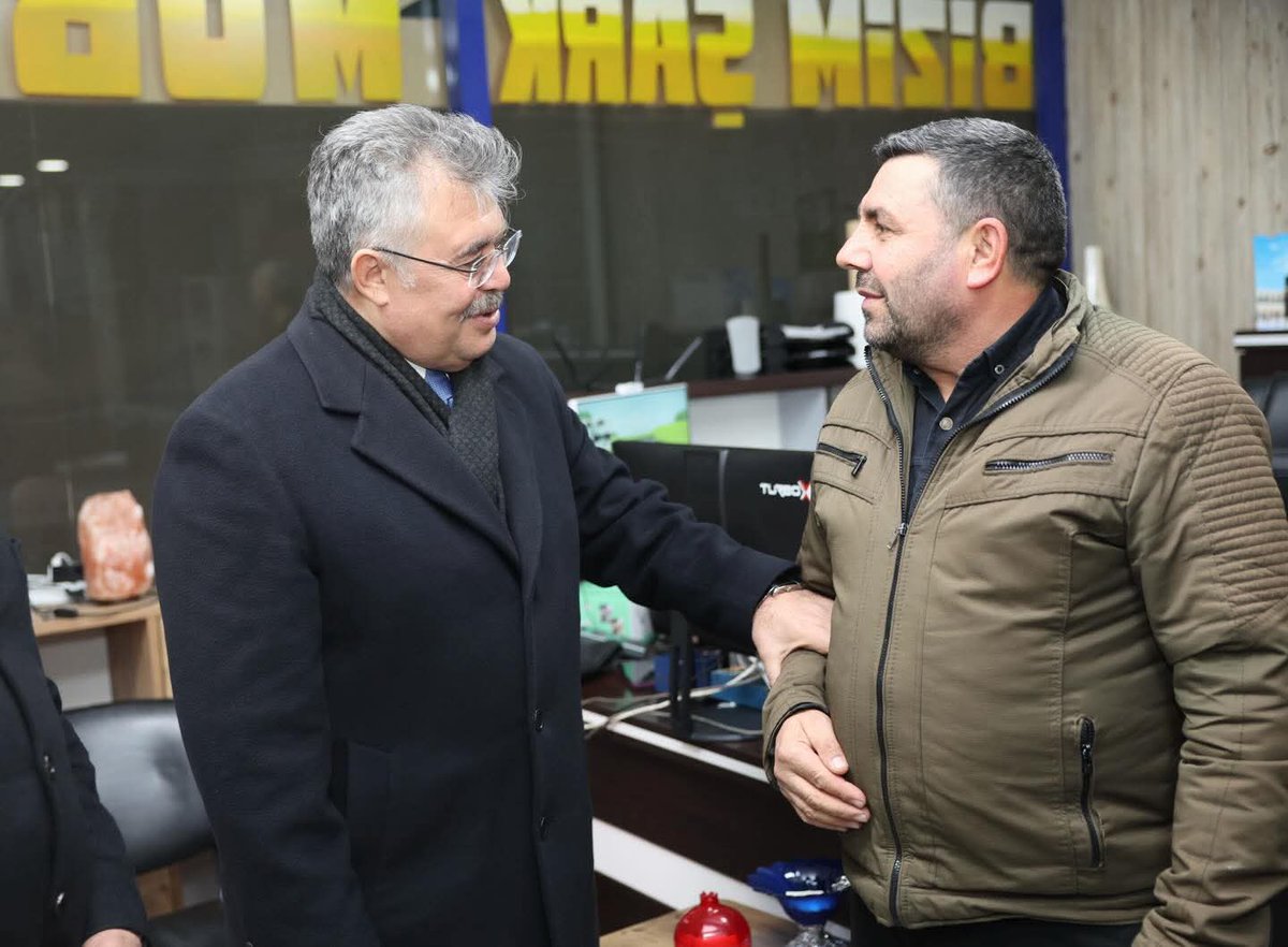 DaricaMah's tweet photo. Aşıroğlu Caddesi

Osmangazi Mahalle esnaflarımızı

TBMM Güvenlik ve İstihbarat Komisyonyon Başkanı ve Kocaeli Mv. Sayın Veysel Tipioğlu İlçe Başkanımız Köksal Şakar Belediye Başkanımız Muzaffer Bıyık birlikte ziyaret ettik
#akparti #erdoğan #darica #kocaeli #köksalşakar https://t.co/FN6dVtUAb4