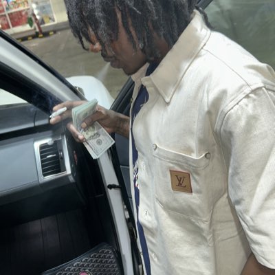 lifeplug's tweet image. #NewProfilePic