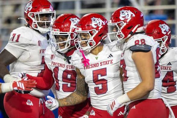 Dev Davis tweet media