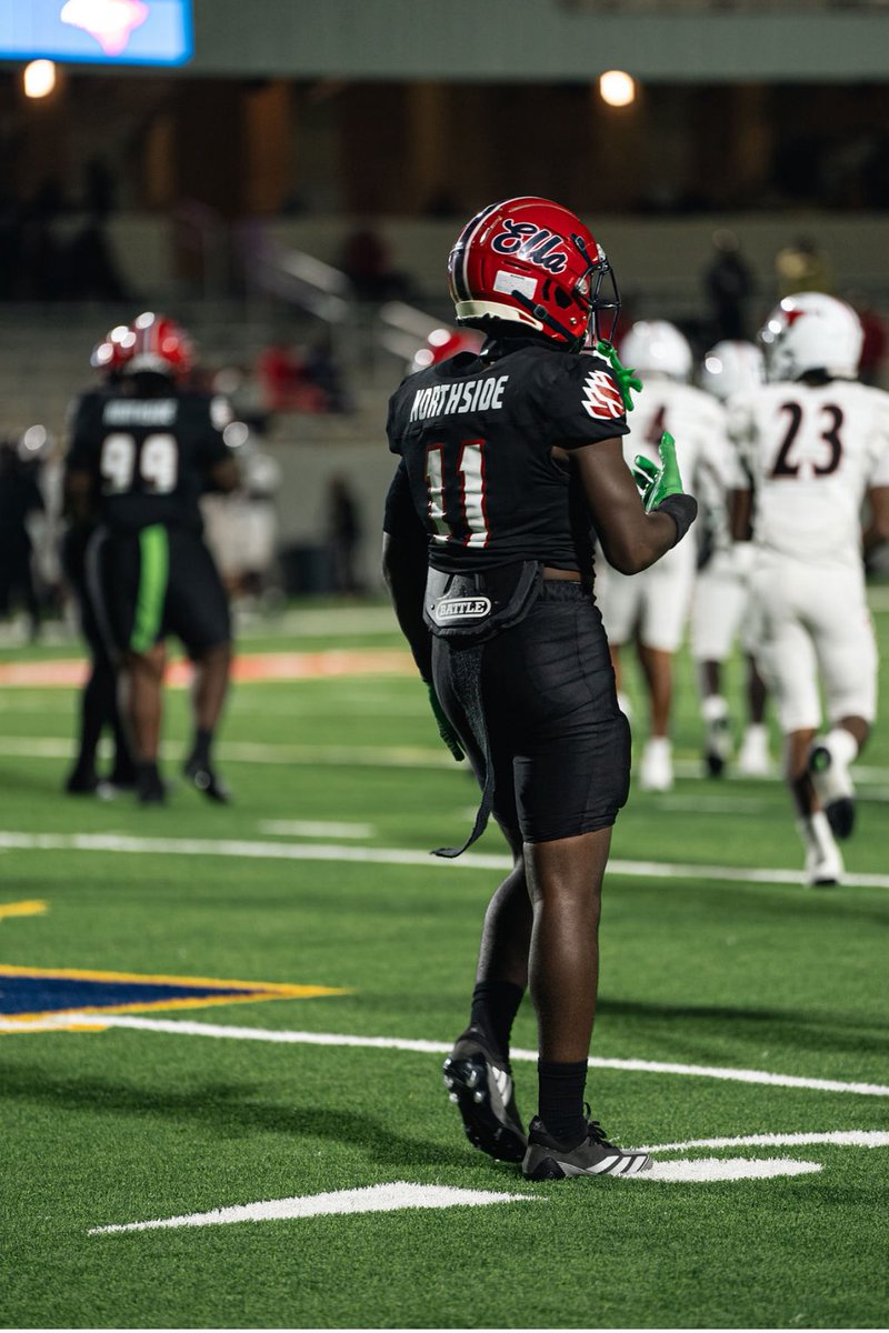 RJTUFF's tweet image. Lb/edge
Cơ' 26
47 tackles
7 tfls
5 sacks
1 int
1td
1 rf
hudl.com/v/2SuyAS