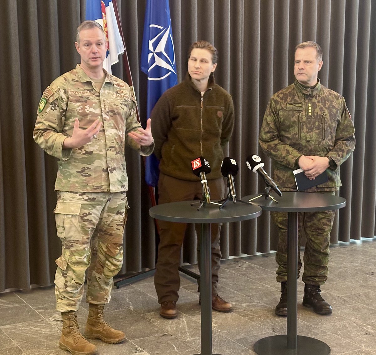 ⁦<a href="/Puolustusvoimat/">Puolustusvoimat</a>⁩ ja ⁦<a href="/rajavartijat/">Rajavartiolaitos</a>⁩ ovat keskeinen osa Naton pelotetta ⁦<a href="/US_EUCOM/">U.S. European Command</a>⁩ 

Pieni Suomi ottaa maailman sellaisena kun se on ⁦<a href="/anttihakkanen/">Antti Häkkänen</a>⁩

Integroituminen Natoon on edistynyt nopeasti ja suuntamme on selvä ⁦<a href="/Finnchod/">PVKOM Janne Jaakkola</a>⁩

#stronger