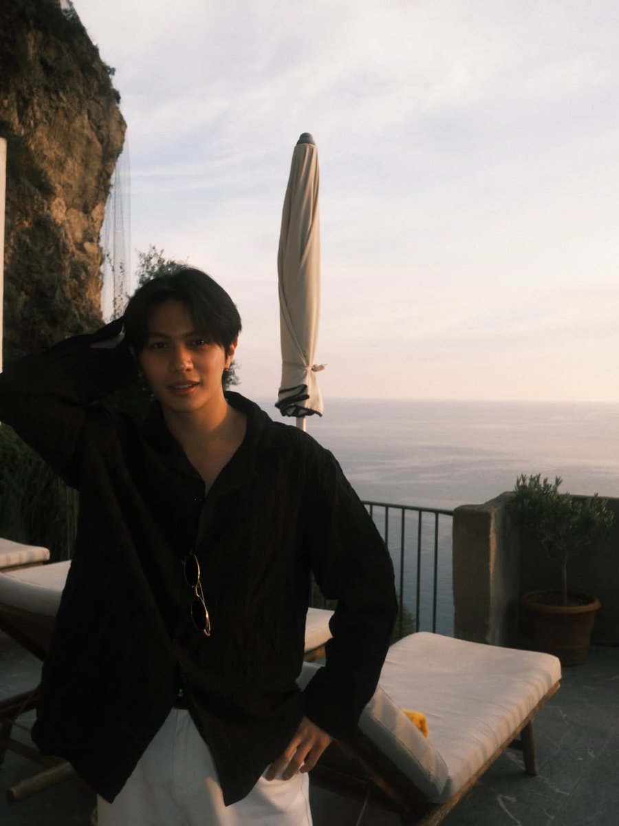 handsome william 🖤

( #williamjkp )