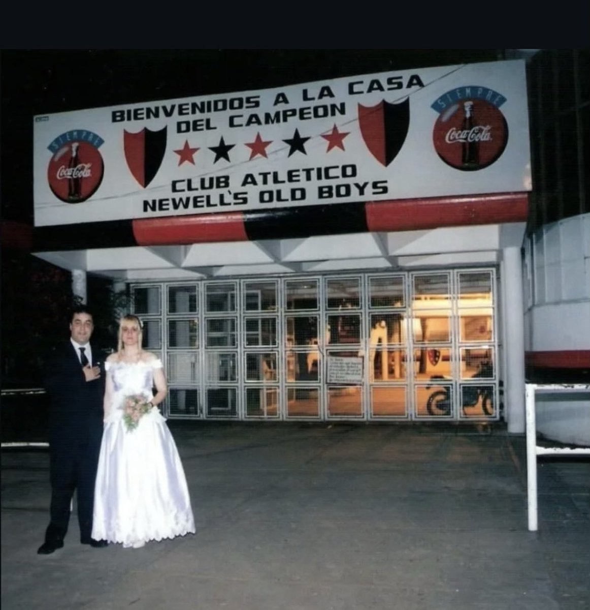 - Ayer soñé con vos. 
+ Que soñaste?
- No nada no me acuerdo