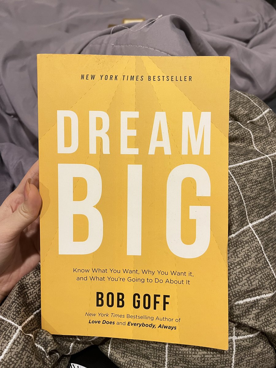 “Brokenness can refine our lives if we let it.” 

กำลังเริ่มอ่านเล่มนี้ เป็นหนังสือแนวที่ไม่ค่อยได้หยิบมาอ่านเท่าไหร่ but so far so good ขอบคุณสำหรับของขวัญวันเกิดนะคะ 🙏🏻🤍

#เกสรเสพ