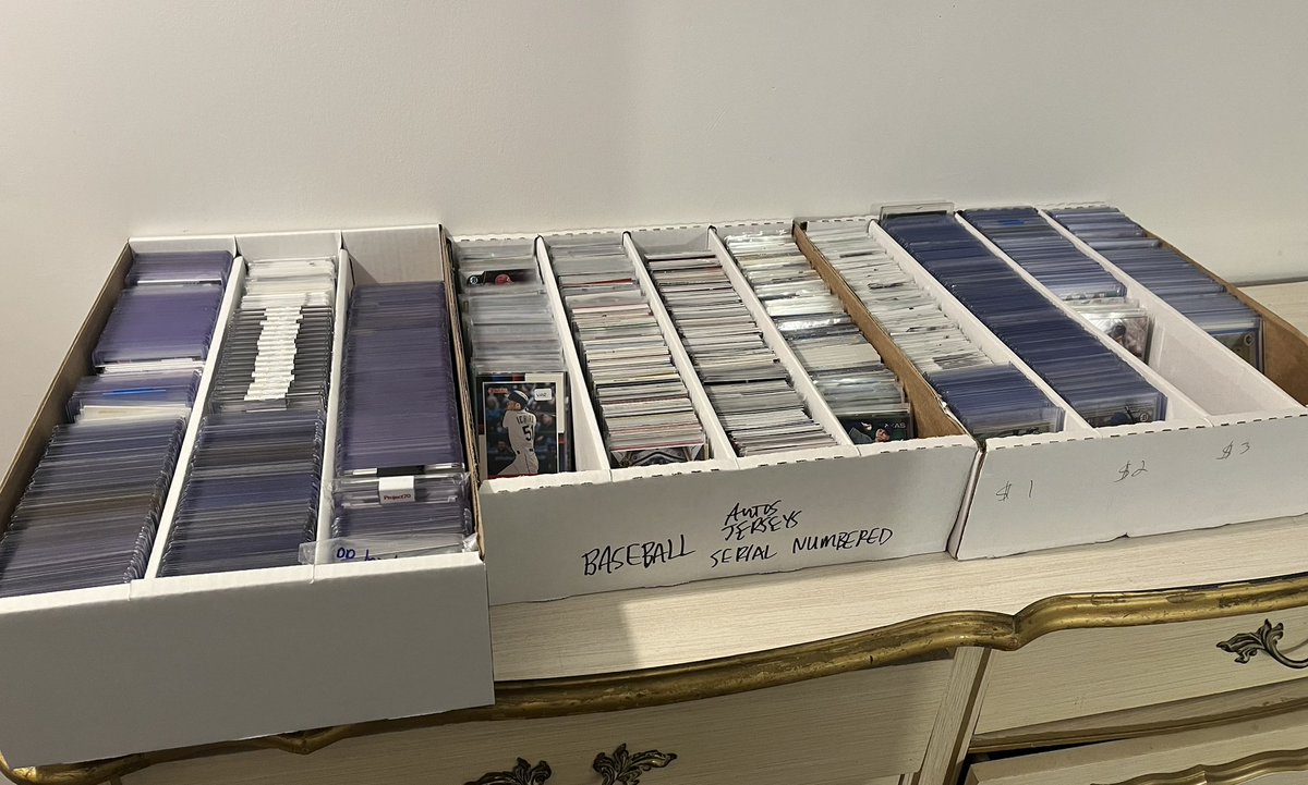 Mdotmoore420's tweet image. 🚨 Retweet for chance at $10 stack credit🚨 

First sale in conjunction with @mk315! We decided to create Lumber City Sports Cards and partner up in this hobby adventure. First sale will be a big one! Tons of cool cards coming your way next week! Starting up Monday night and…