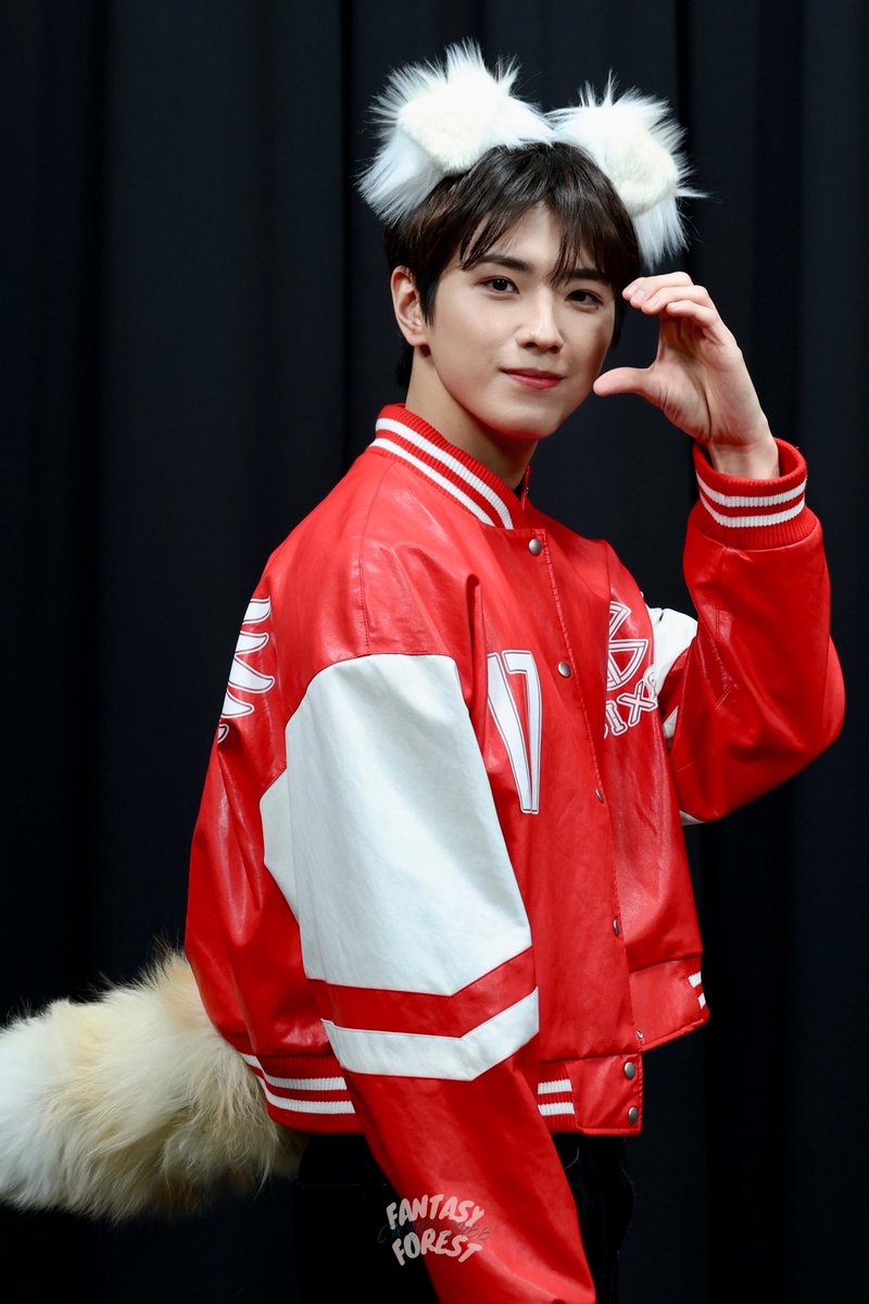 FantasyForest's tweet photo. 260109

#용희 #김용희 #ヨンヒ #YONGHEE
#CIX #씨아이엑스 https://t.co/LXcYMZNI08
