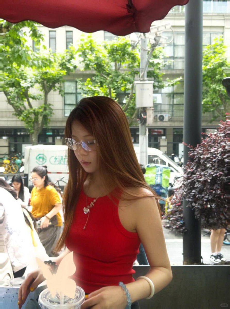 精品原图原档 tweet media