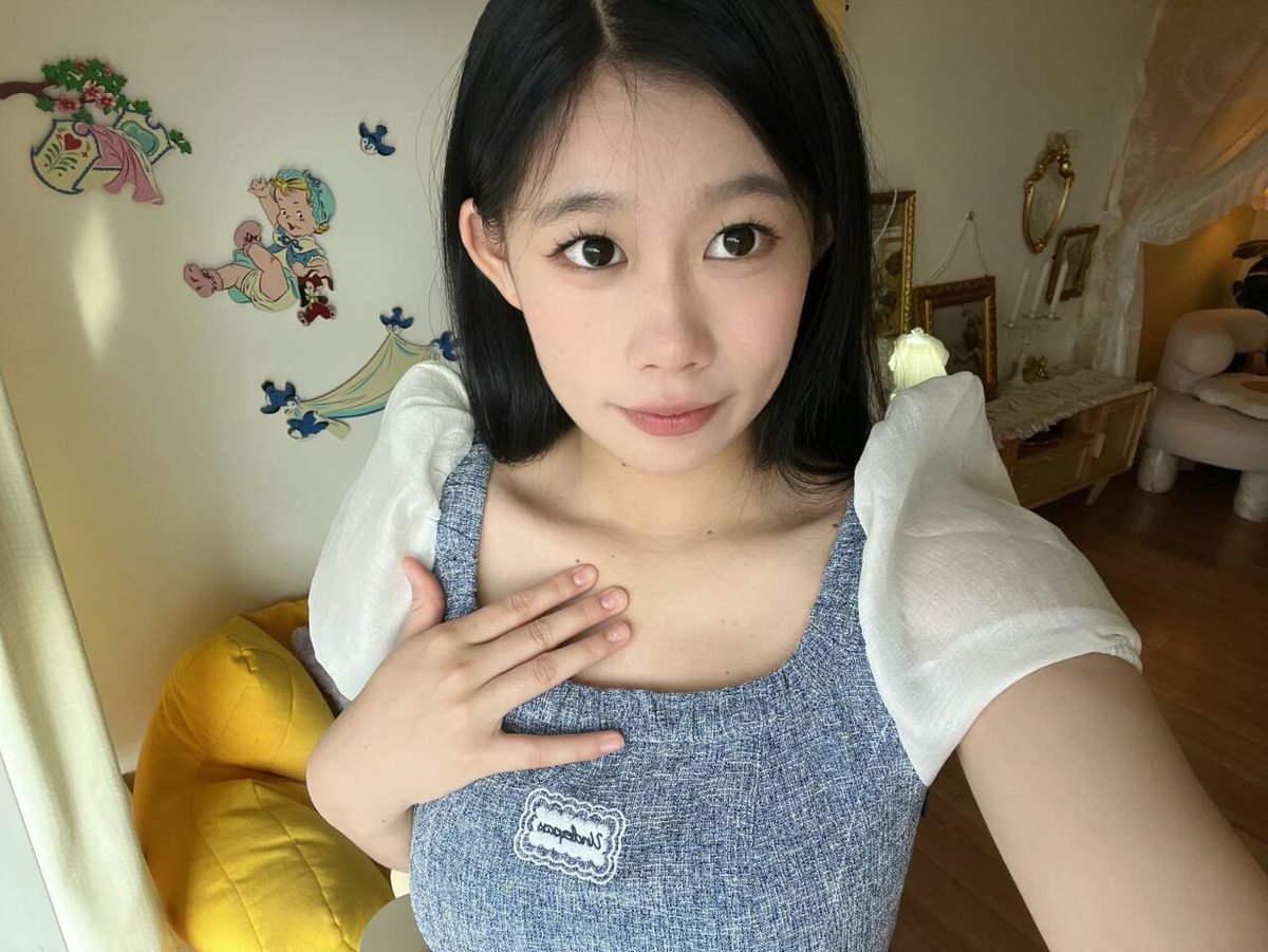 精品原图原档 tweet media