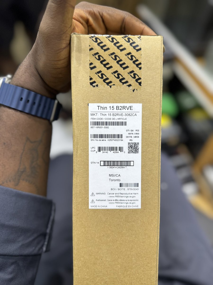 UK USED
BRAND NEW MSI THIN 15 B2RVE
1TB SSD 16GB RAM 
INTEL CORE 5 15TH GEN PROCESSOR 
6GB RTX 4050 NVIDIA GRAPHICS
KEYBOARD LIGHT 
Available for N1,150,000 
Office Address:No 2 Pepple street,Ikeja computer Village 
Call or WhatsApp 08037774591