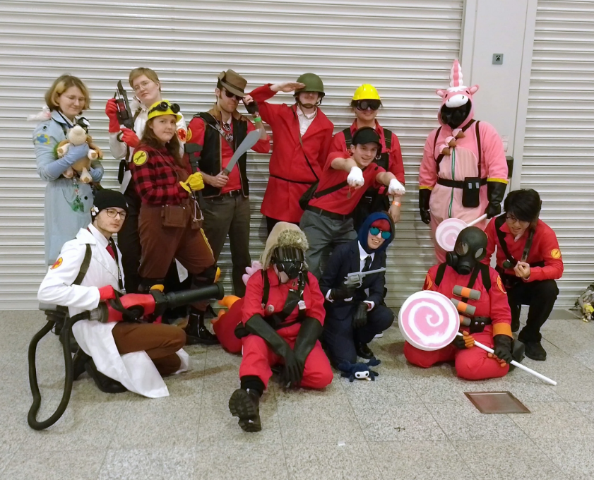 Valve Convention Cosplayers tweet media