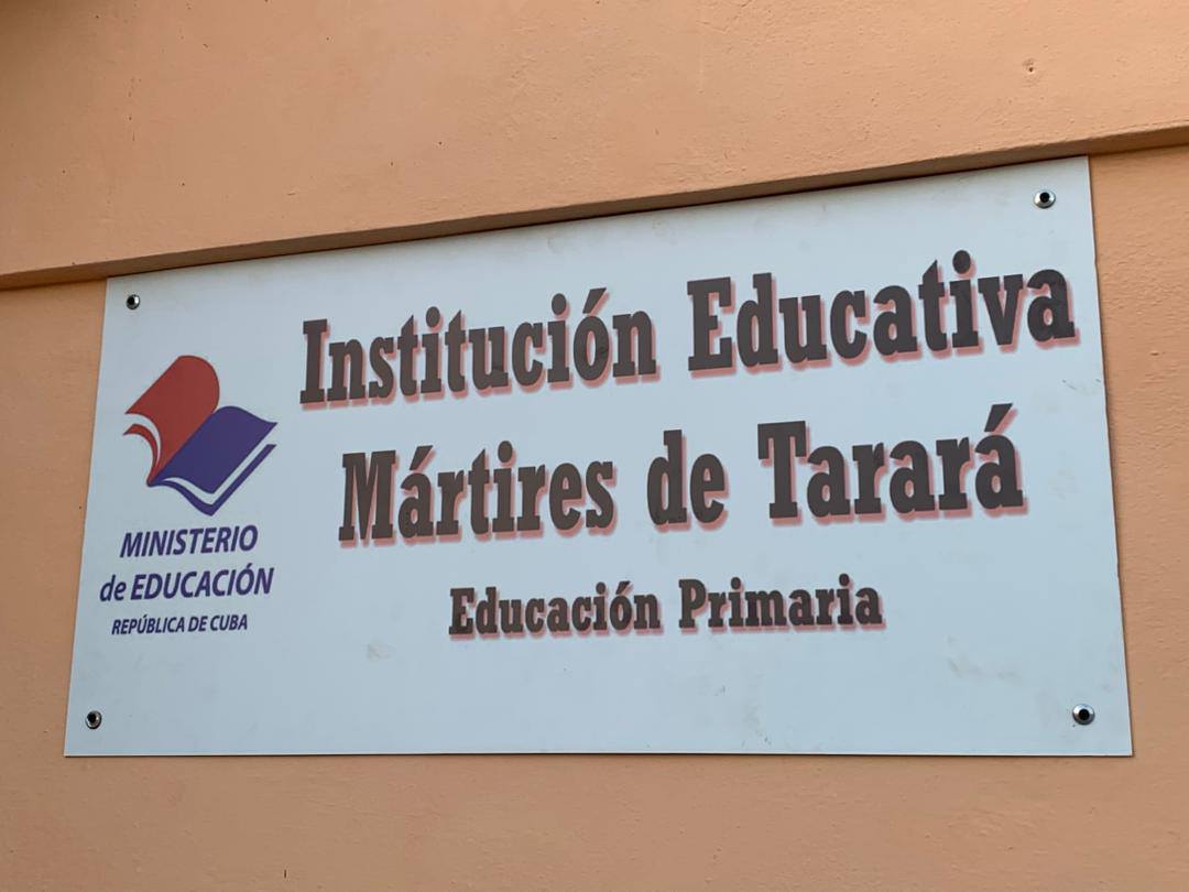 🇨🇺 La ministra de Educación <a href="/naimatrujillob/">Naima Ariatne Trujillo Barreto</a> participó en la inauguración de la Escuela Primaria Mártires de Tarará, en el municipio Bauta, en Artemisa. Obra que simboliza el compromiso con la educación, el desarrollo local y el futuro de las nuevas generaciones. 
#CubaMined