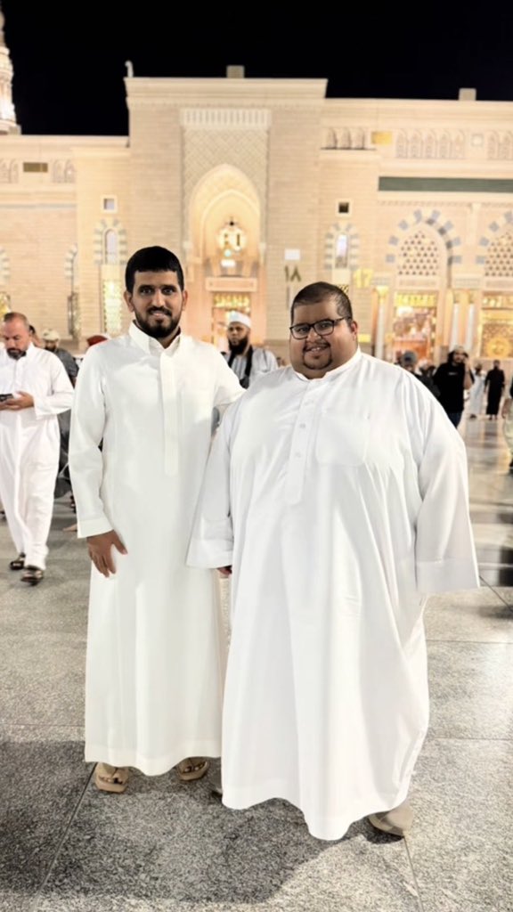 اللهم كماً جمعتهم في دنياك اجمعهم في جنتك يارب
#دخيل_القحطاني