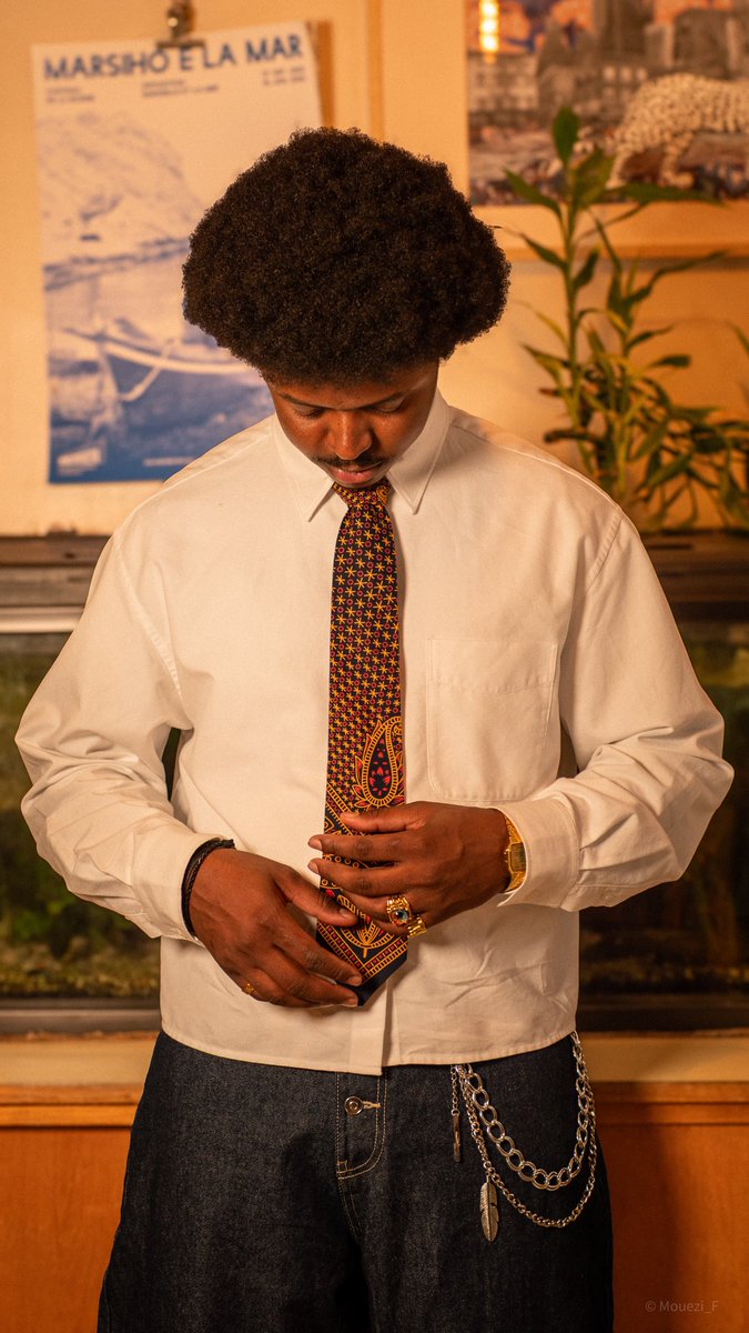 Ma dernière collaboration artistique 📸 avec la marque franco comorienne Djivani Créations. 

Si vous voulez des cravates, elles sont dispo sur Instagram.

Direction artistique + Photographe : @mouezi_f
Création cravates : Djivani créations
Modèles : Lilia, <a href="/fe_yasuke/">Housni Hassani</a>