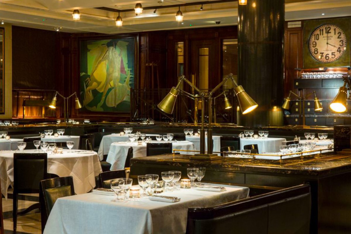 6ixbuzztv's tweet image. 4,000 restaurants in Canada are projected to go out of business this year, new study from Dalhousie University finds.