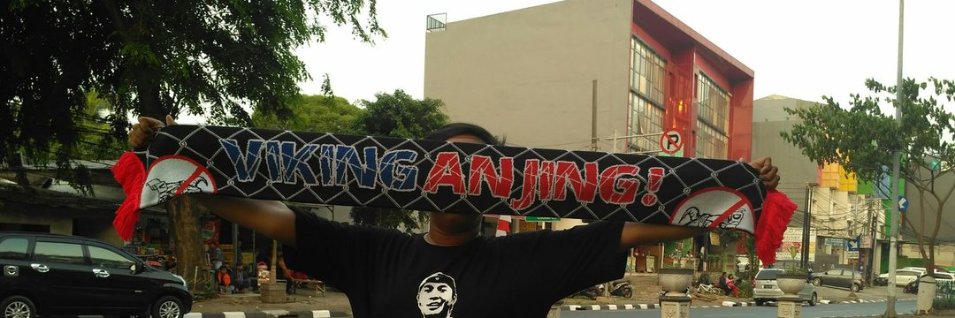 Setiap orang mempunyai luka dan dendamnya masing masing, silahkan jika ada yang mulai mau membangun komunikasi dengan mereka, tapi apa yang terjadi di Palimanan bulan November 2016 akan selamanya ada di ingatan saya. SELAMANYA VIKING ANJING!!