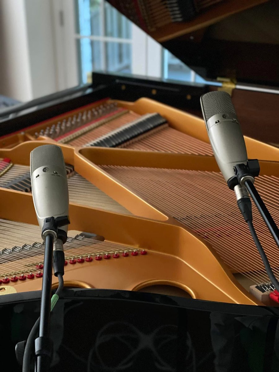 Mobygi's tweet image. 