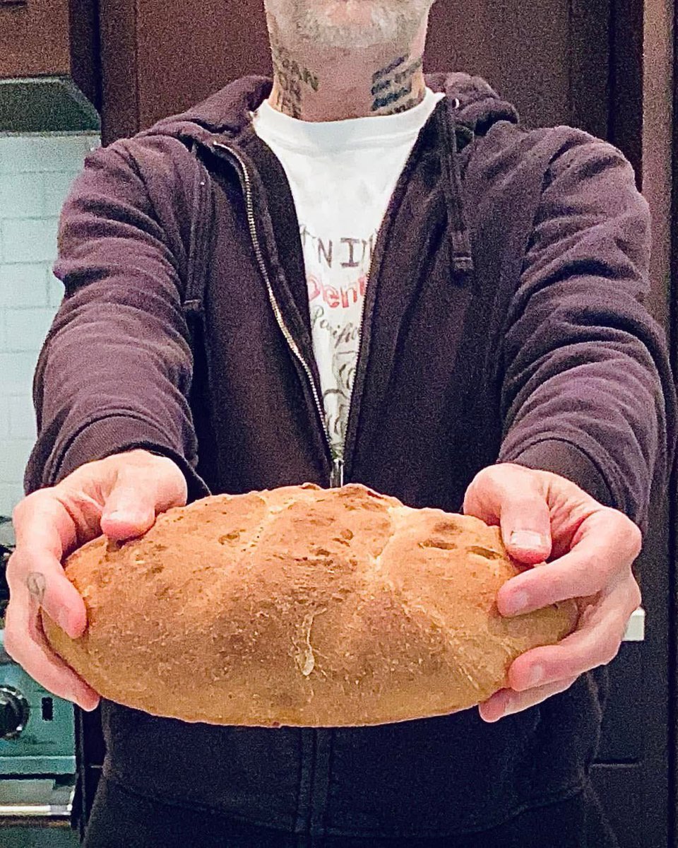 Mobygi's tweet image. 