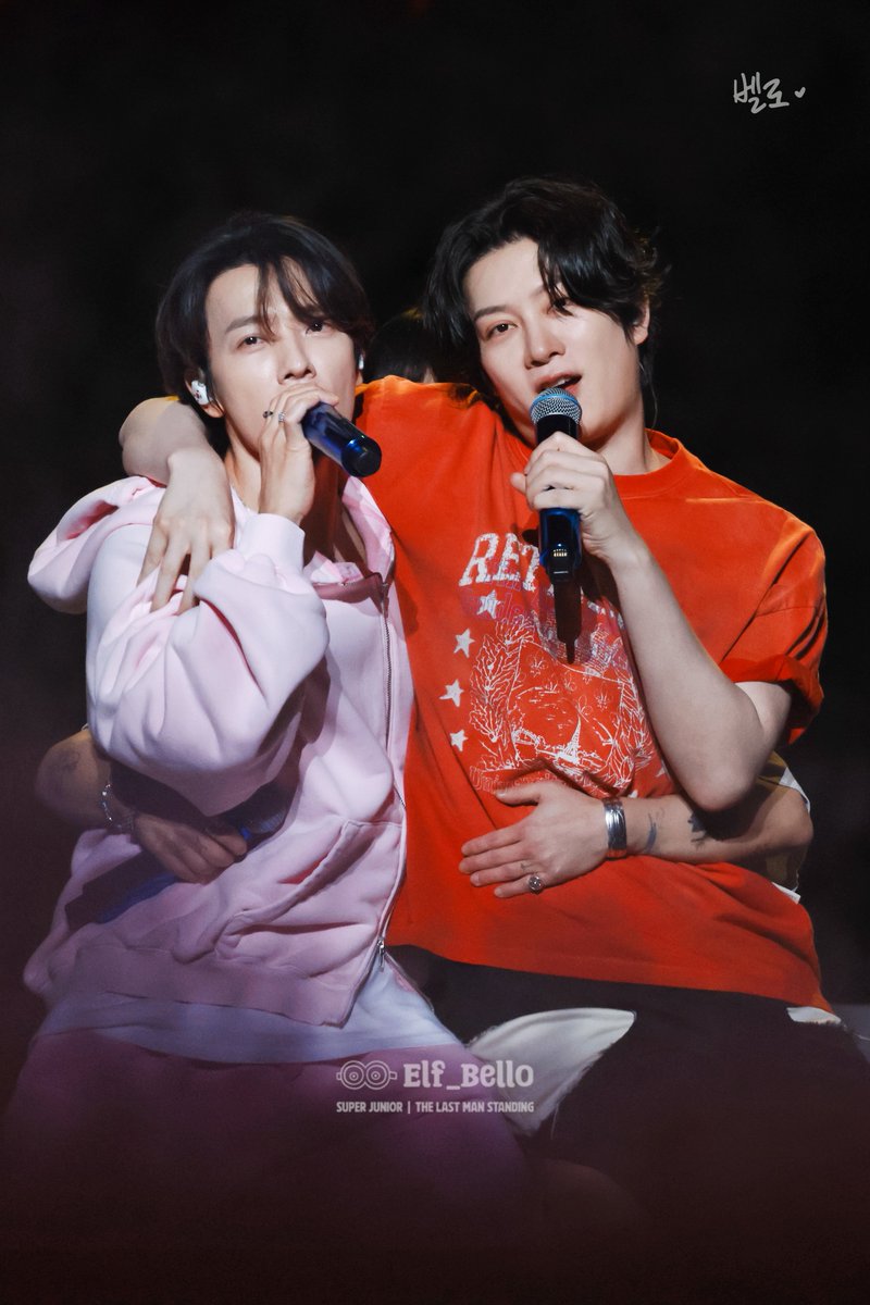 ElfBello's tweet image. heenim and his favorite kid 💙

20260109 SUPER SHOW 10 in Macau Day 1

@SJofficial @donghae861015 #SuperJunior #슈퍼주니어 #DONGHAE #HEECHUL #동해 #희철 #SuperShow #SuperShow10 #20th_Anniversity_TOUR #SS10inMacau_Day1 #SS10inMacau