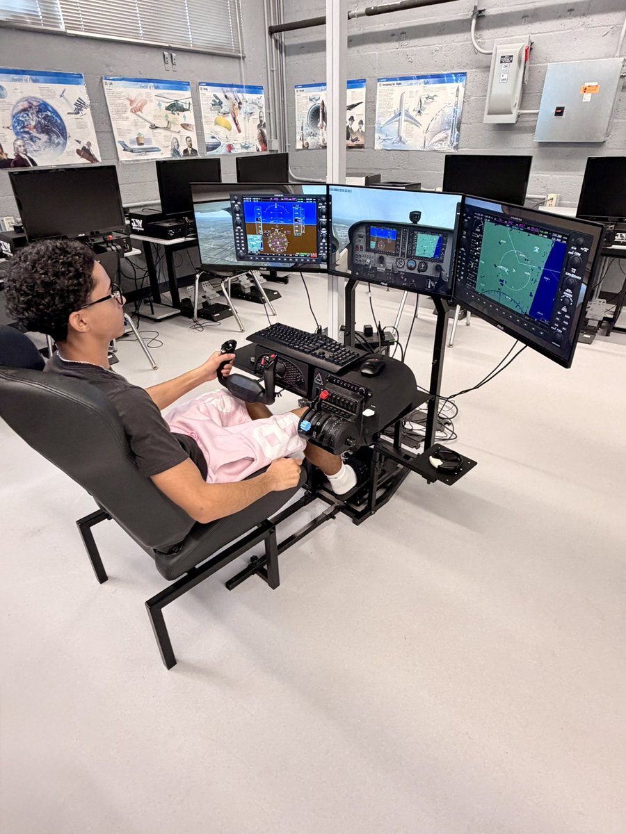 DrKFried's tweet image. ✈️ Magnet Visit Spotlight: Miramar High School

An inspiring visit to Miramar HS’s Aviation and IB Magnet Programs, where students are scaling up rigor through authentic, hands-on learning.

Great speaking with Hector Serrano, a junior in the program who has already completed his…