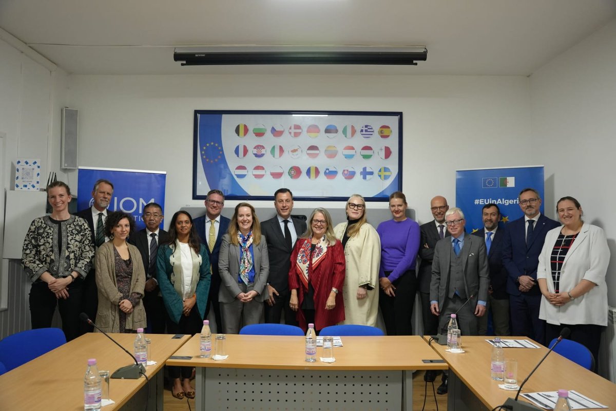 Lors de sa visite à Alger, j’ai eu le plaisir d’accueillir <a href="/IOMchief/">Amy Pope</a>, DG de l’OIM. Nous avons échangé sur notre partenariat clé en matière de migrations et notre coopération avec les autorités 🇩🇿 pour offrir assistance aux migrants vulnérables et soutenir les retours volontaires.