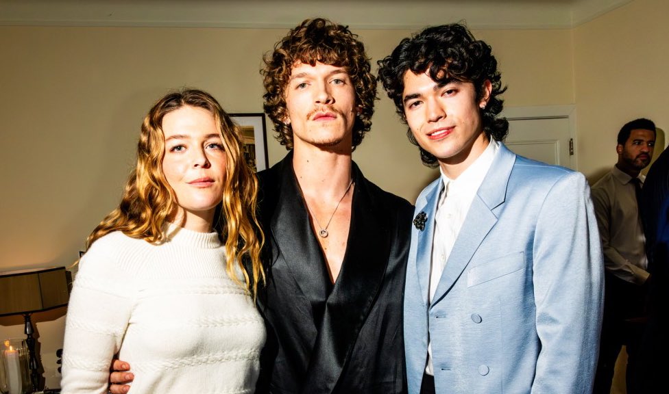 nicoughlans's tweet image. every event they go now just turn into a hudson and connor meet &amp;amp; greet because they are the current it boys and i love it