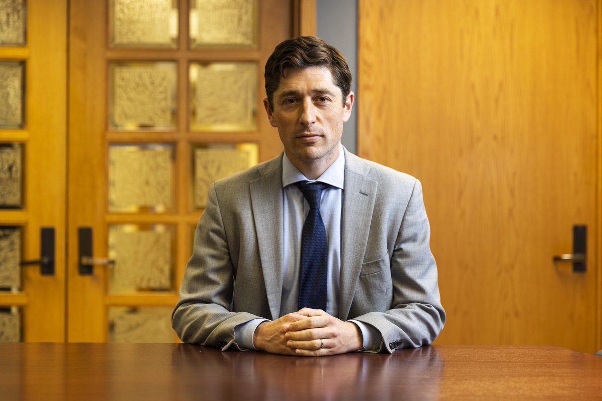 4thOfJuly365's tweet image. JACOB FREY: The ICE agent walked away with a hip injury that he might as well have gotten from closing a refrigerator door with his hips. He was not injured. 

Can I get a Fck Jacob Frey from all 50 beautiful United States of America?