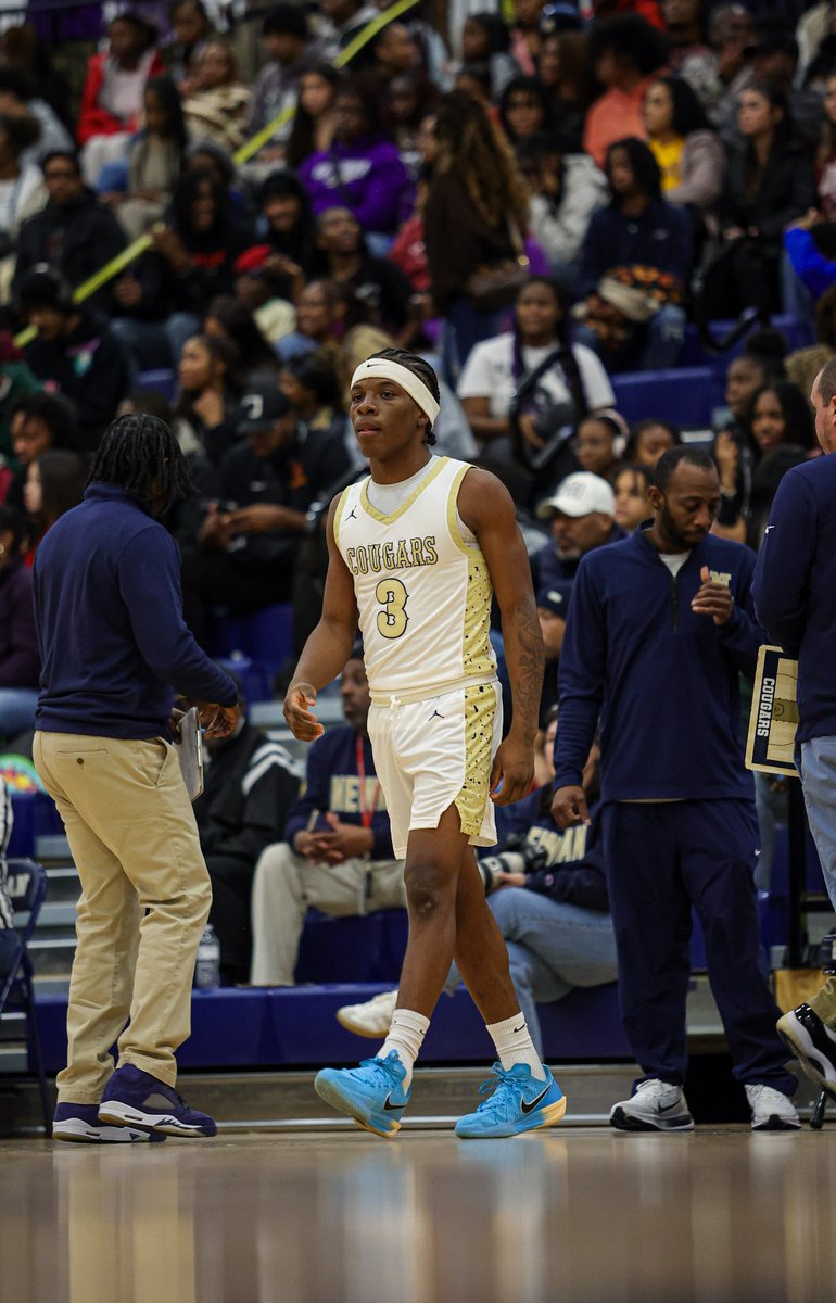 NHS0824's tweet image. Great interview @Trent_Gatz with @TheDLewis4Real on @ps_nation_ and @929TheGame 
It is so great to bring exposure to our amazing student athletes

@NewnanHoops @CoachMann_ @Mike_WhiteJr @NewnanSTRENGTH @Cuga4Life @NTHSports @baconnetworkllc @SleeperMedia 

audacy.com/podcast/929-th…