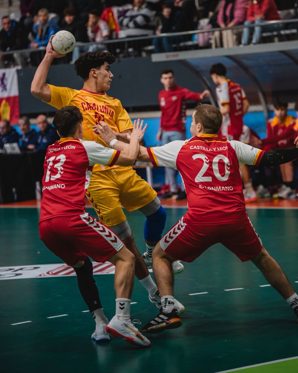 Actuación destacada del Club Balonmano Burgos en el CESA 2026 🔴 ⚫️

 Los cadetes, representados por los cidianos Marcos de la Ossa, Iván del Amo y Nacho González, logran la 5ª plaza 

Los juveniles, con Juan Ortega, se alzan con la medalla de bronce de la Copa de España ⚔️