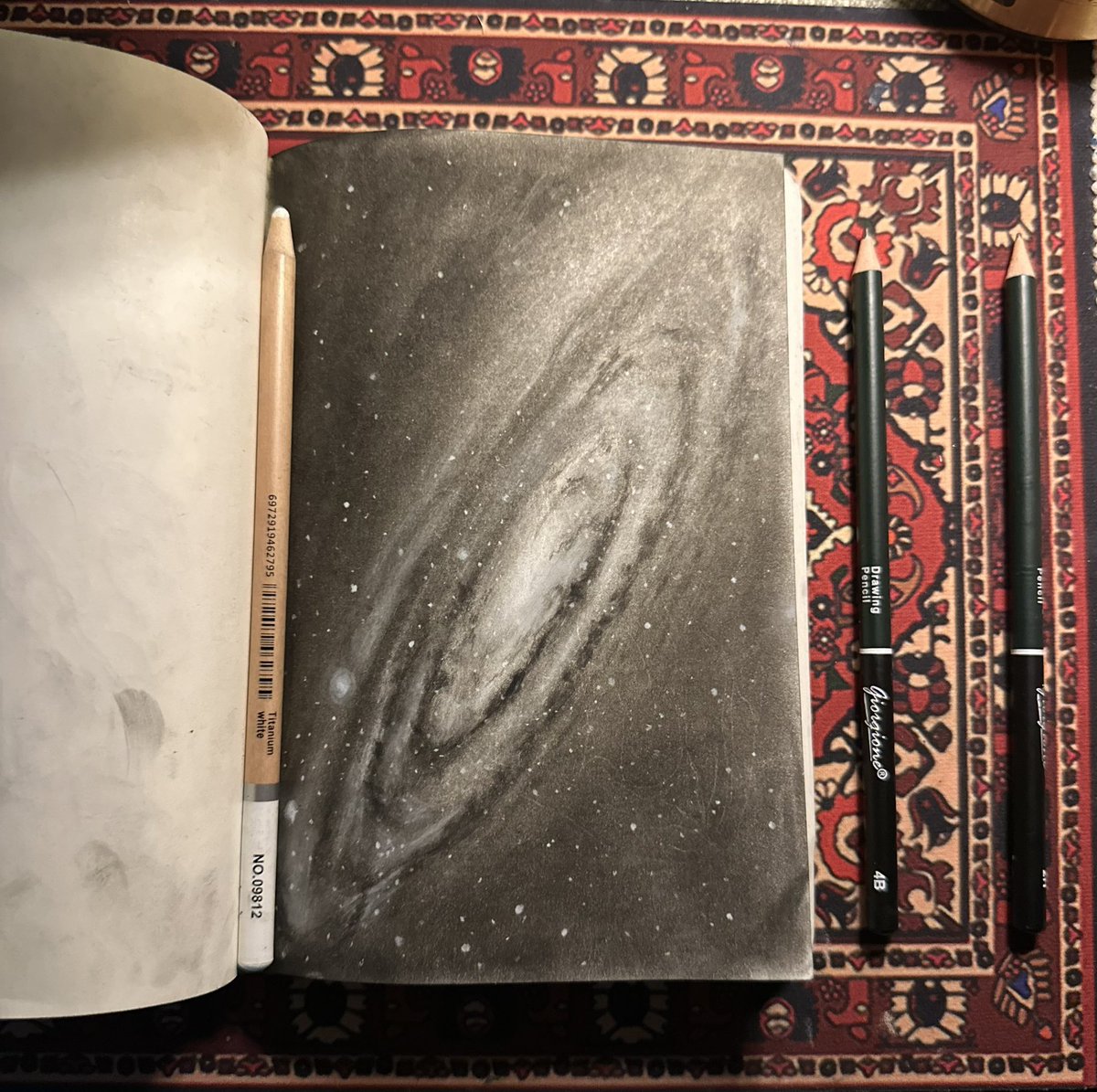 loveasong71's tweet image. بعد تجارب عديدة 
أقدر أعلن أن أفضل أربع وسائل رسم جربتها هي:
الألوان الزيتية
الفحم
قلم الحبر
قلم الرصاص
✋🏻