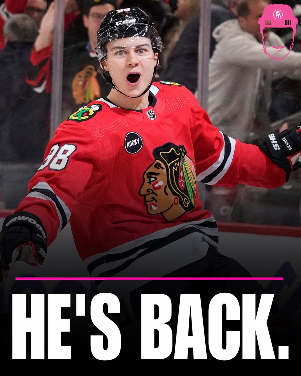 spittinchiclets's tweet image. CONNOR BEDARD RETURNS TO THE BLACKHAWKS LINE UP TONIGHT