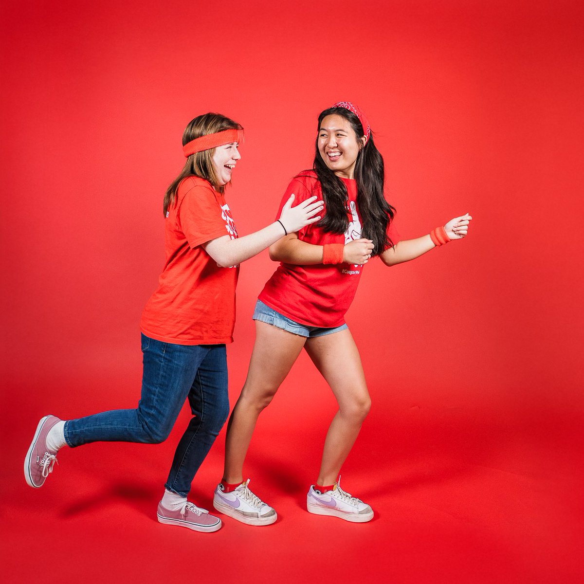 UHBauerCollege's tweet photo. Start strong, finish strong! Best of luck to all of our #UHBauer family running in the @houstonmarathon today! #RunHou https://t.co/0cv05q6p6V