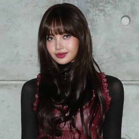 myjlouis's tweet image. กรี้ดดดดดดดดด ลิซ่าลุคไปดินเนอร์กับทีมหลุยส์สวยมากกก น้องลิดกับสีแดงคือที่สุดแล้วป่ะแม่ ตั้งแต่หัวยันเท้าเริ่ดติ๊กถูกหมดเมคอัพคือสิบสิบสิบ สะใจว่ะ