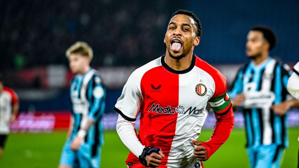 AllRoundLazio's tweet image. 🇳🇱| Ma la #Lazio almeno in queste ore vuole aspettare perché i contatti per #Timber sono ancora in corso, pur essendoci concorrenza per un calciatore in scadenza di contratto con il #Feyenoord.

— @AlfredoPedulla