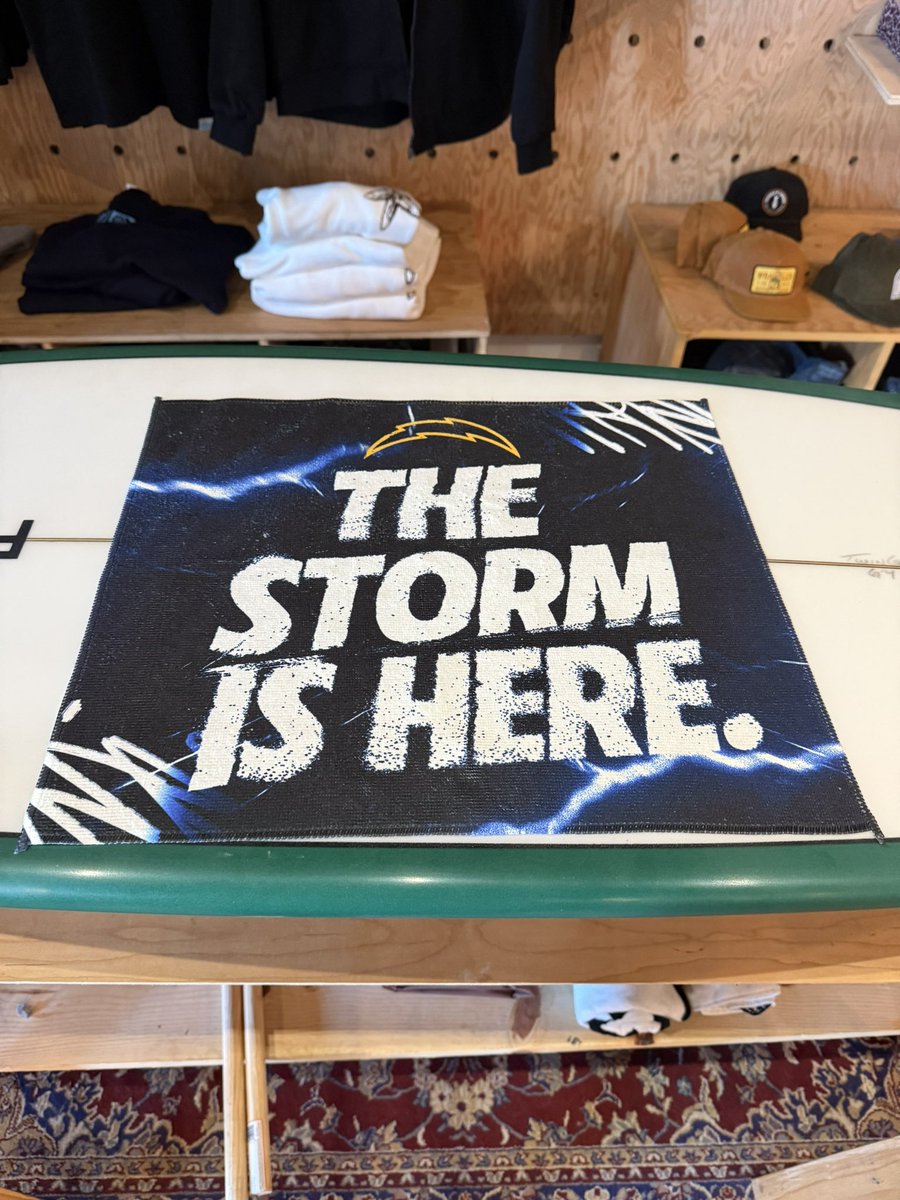enoszhang's tweet photo. Chargers playoff rally towel from @saba_surf #Chargers #BoltUp https://t.co/22jE9OxCrC