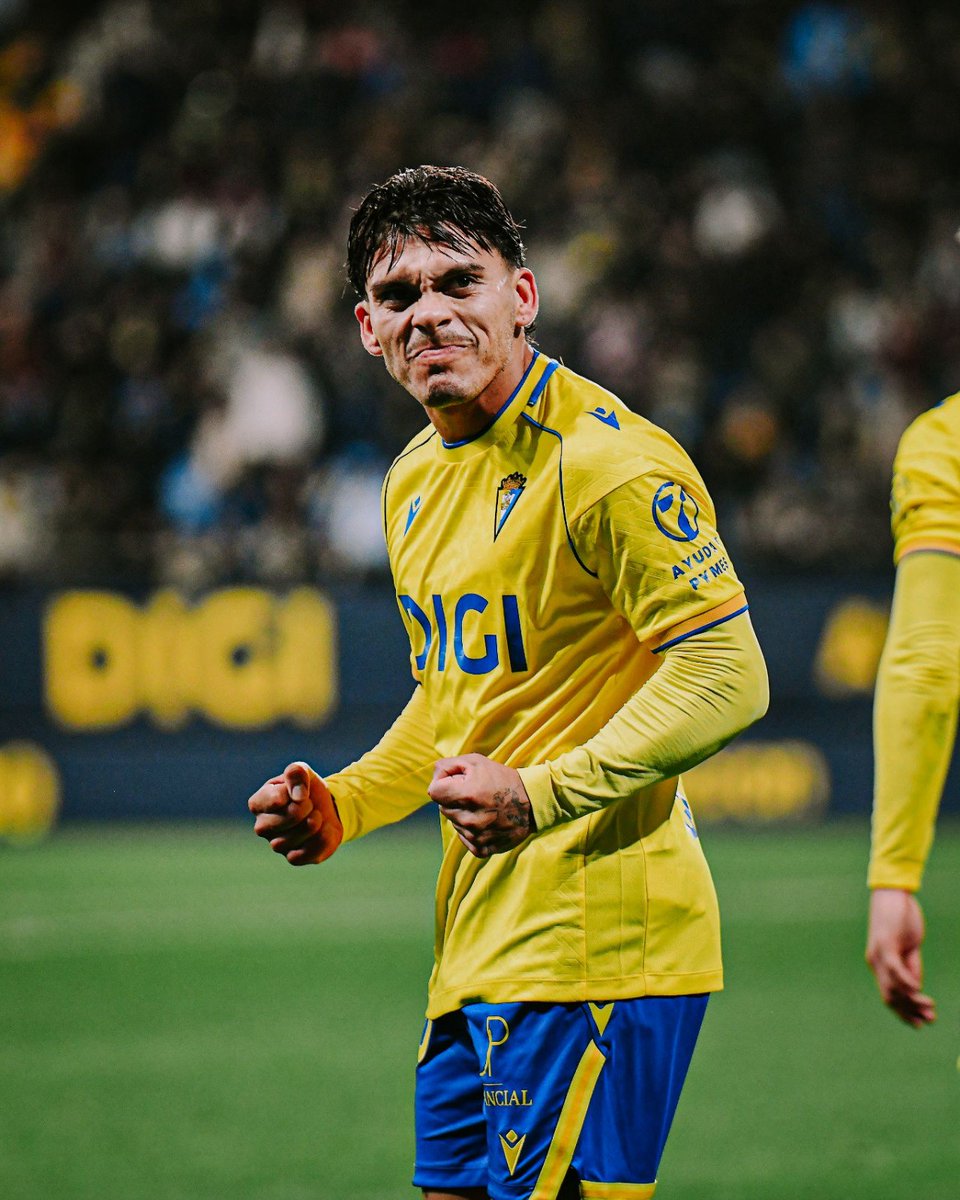 🤩🤩🤩 #CádizRealSporting💛🔴