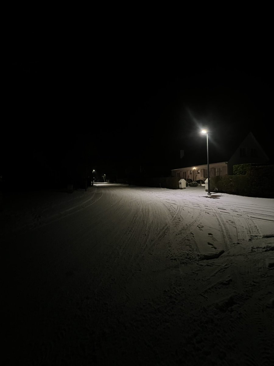 Maneq_'s tweet image. +1R ✅

2026 I’m making shit happen😤

grateful for everything❤️