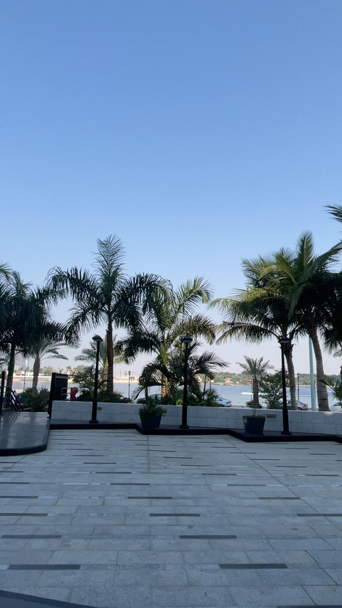 DrMaajd's tweet photo. In my off duty era🎧 https://t.co/igRRrxtJtA