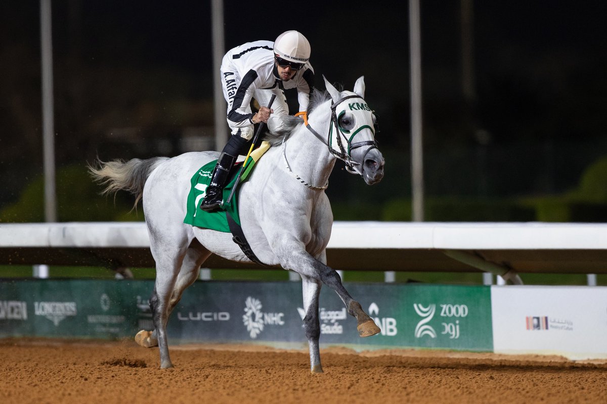 ميدان الأمير سلطان tweet media