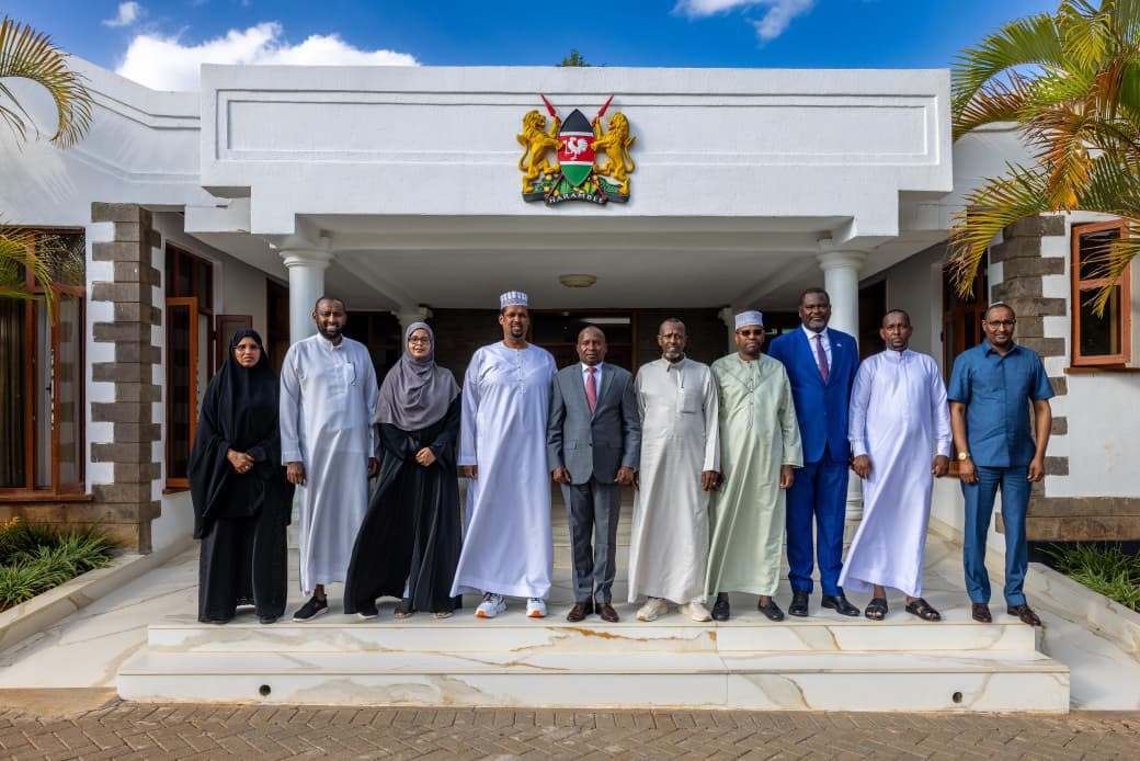 aliiroba's tweet image. Today’s consultative meeting between the Mandera County leadership and the national government marks a renewed and hopeful chapter in the response to the ongoing drought crisis.

In the engagement with the Deputy President, alongside the Cabinet Secretary for Public Service,…