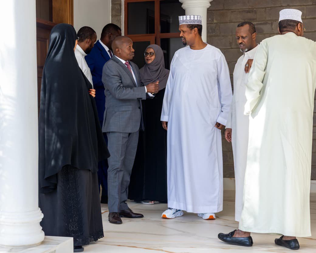 aliiroba's tweet image. Today’s consultative meeting between the Mandera County leadership and the national government marks a renewed and hopeful chapter in the response to the ongoing drought crisis.

In the engagement with the Deputy President, alongside the Cabinet Secretary for Public Service,…