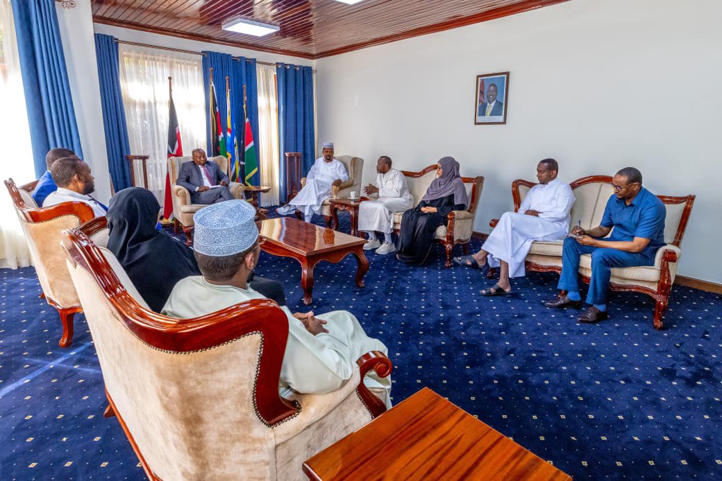 aliiroba's tweet image. Today’s consultative meeting between the Mandera County leadership and the national government marks a renewed and hopeful chapter in the response to the ongoing drought crisis.

In the engagement with the Deputy President, alongside the Cabinet Secretary for Public Service,…