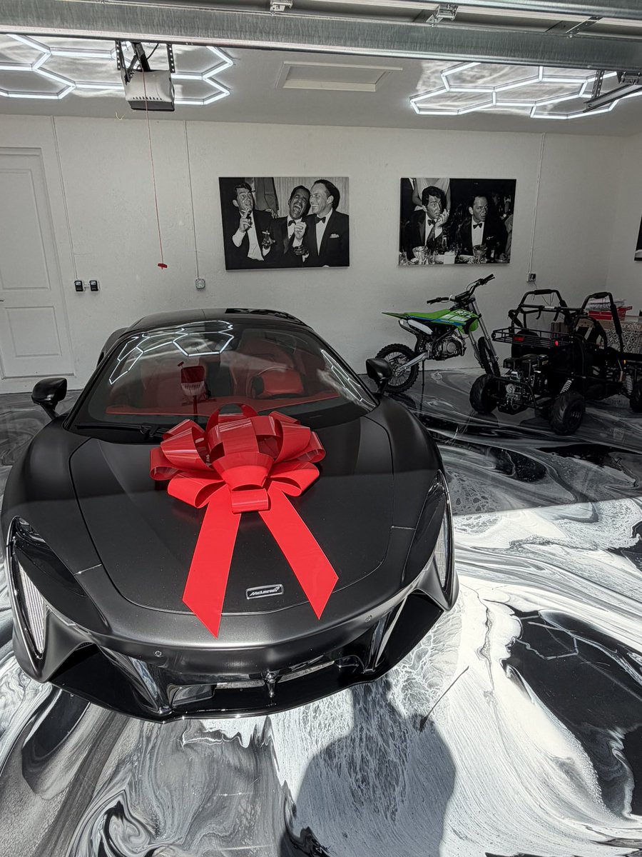 ochocinco's tweet image. A special thank you to @ShannonSharpe &amp;amp; the @NightcapShow_ family, no way I’d be able treat myself if i paid that $5900 i owe you. 🎂