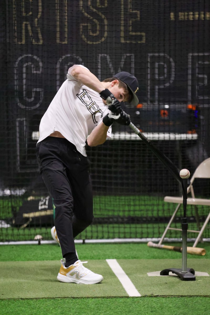 EasleyBaseballC's tweet image. Continued December workouts….