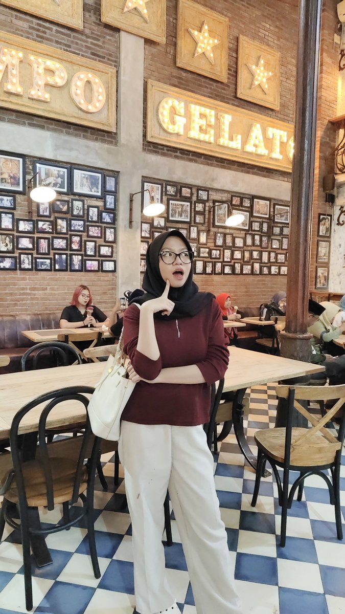 sya 🧯 tweet media