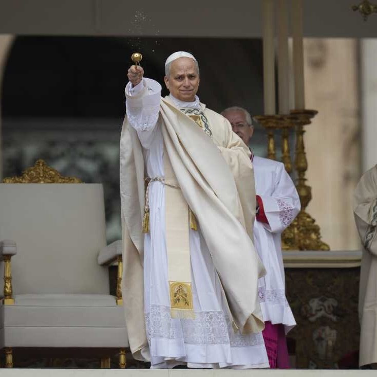 CatholicArena's tweet image. BREAKING 

Pope Leo XIV has called out discrimination against Christians in Europe and the Americas: 

'We must not forget a subtle form of religious discrimination against Christians, which is spreading even in countries where they are in the majority, such as in Europe or the…