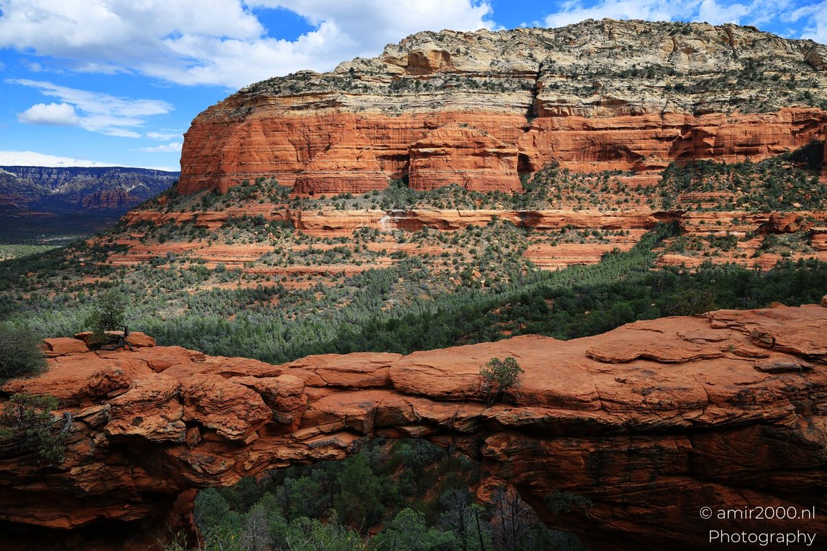 amir2000's tweet image. #Sedona #Arizona series day 2 of 5:
#DevilsBridge, a #NaturalArch of #RedRocks over open air. #DevilsBridgeTrailhead, the #DesertLandscape stays quiet until you reach the edge. Would you step onto the arch? #Amir2000NLStory #CanonR5MarkII #AMIR2000NLPhotography 2/3