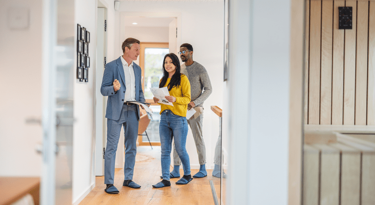 MerchiaSunita's tweet photo. Is Buyer Demand Picking Back Up? What Sellers Should Know.
https://t.co/ZvYRYjeD1H 
The housing market hasn’t felt this energized in a long time – and the numbers backing that up are hard to ignore. 
When Rates Come Down, Buyer Activity Goes Up. https://t.co/LgBsLvtgsS